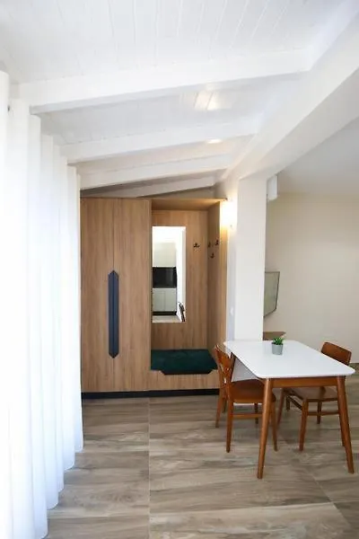 Queen Apartmets Vlorë 0*,  Albanien