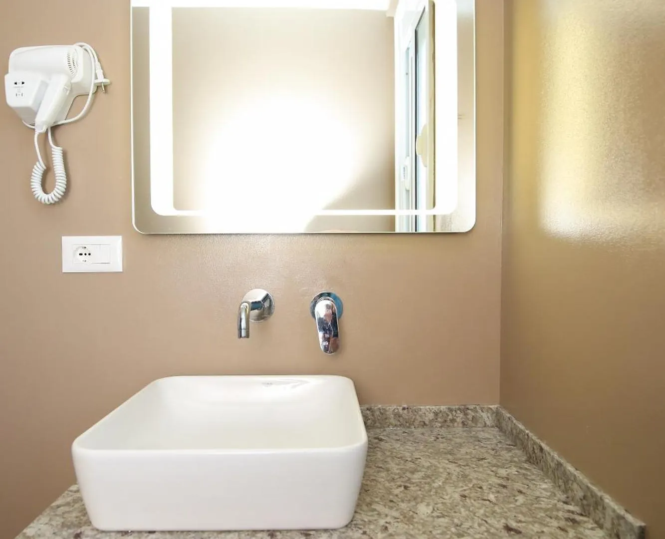 Queen Apartmets Vlorë Appartement